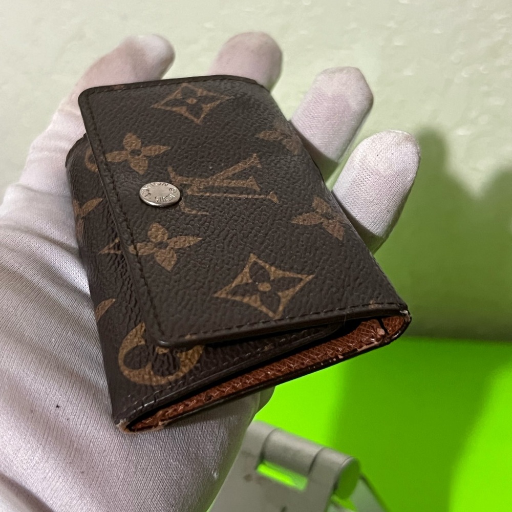 Louis Vuitton Brown Monogram Key & Card Holder - Picture 3 of 11